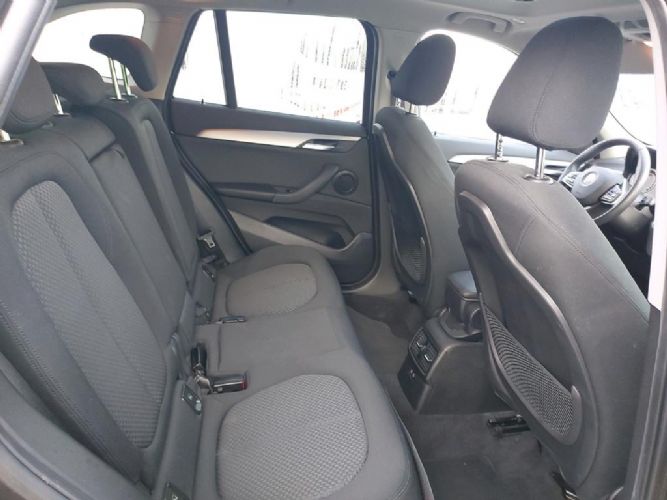 BMWX1 SDRIVE18I 140CV
