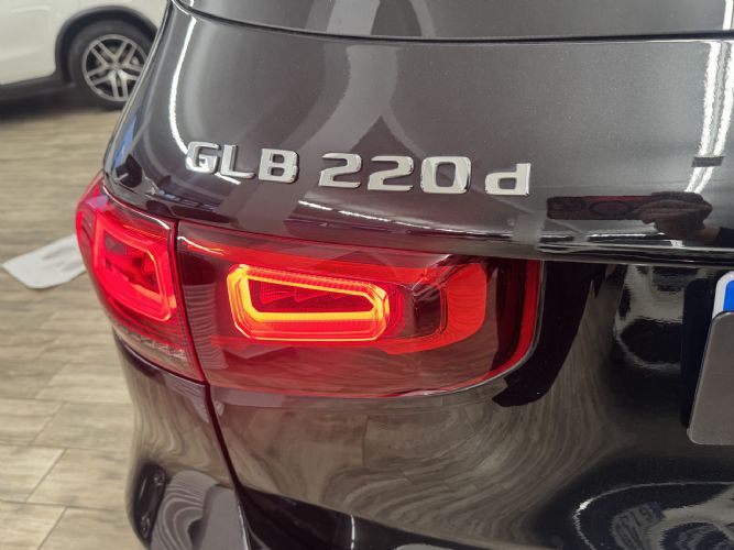 MERCEDESGLB 220D 4MATIC 190CV