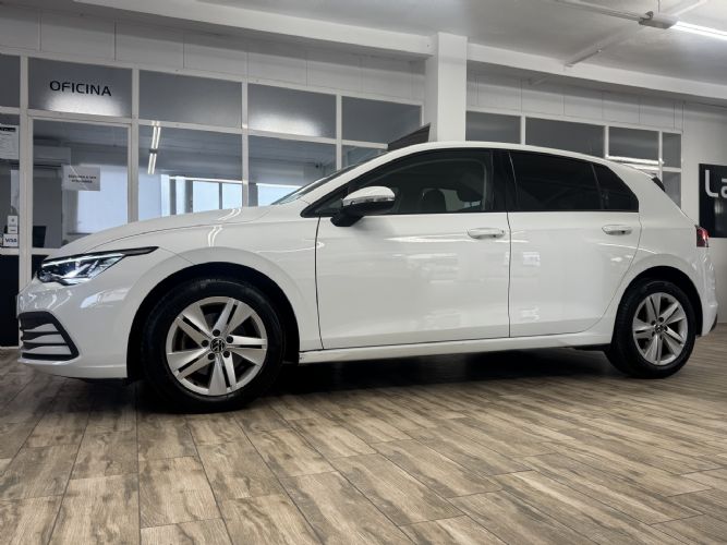 VOLKSWAGENGOLF VIII eTSI 1.0 TSI 110CV