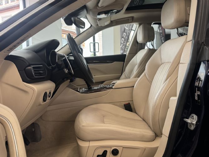 MASERATILEVANTE V6 350 HP AWD GRANLUSSO