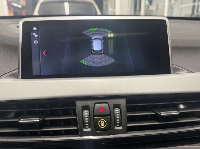 BMWX1 SDRIVE18I 140CV