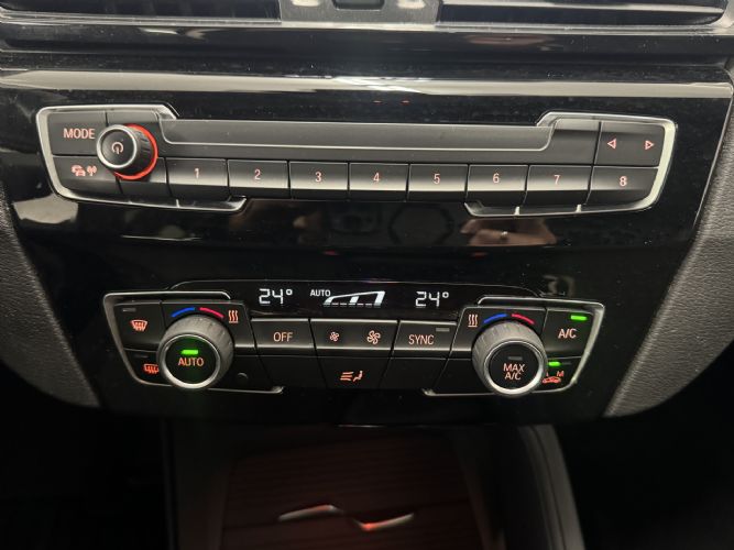 BMWX1 SDRIVE18I 140CV