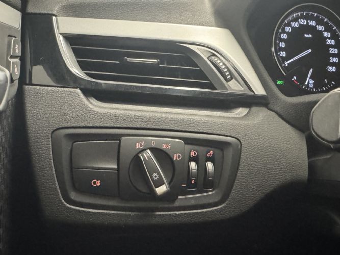 BMWX1 SDRIVE18I 140CV