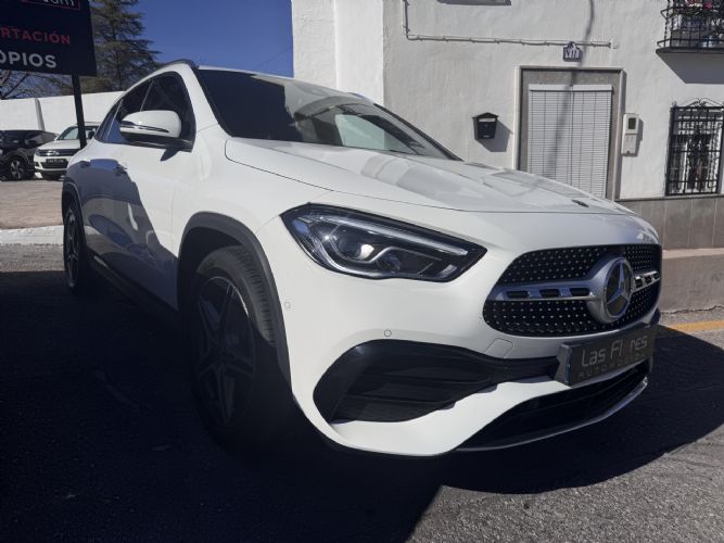 MERCEDESGLA 200 AMG