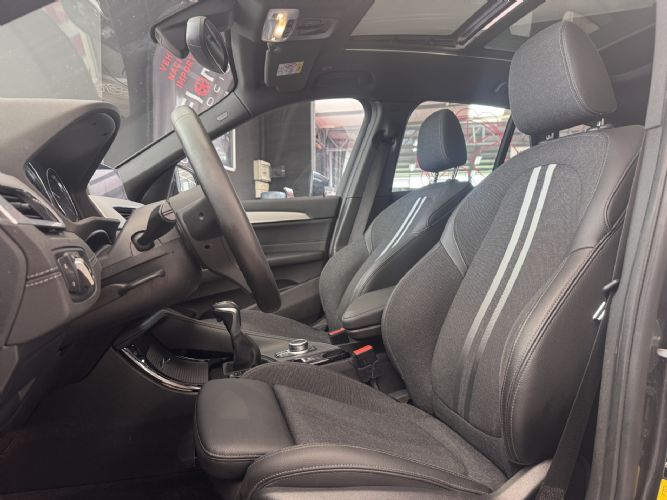 BMWX1 xDrive 25 e Pack M 220CV