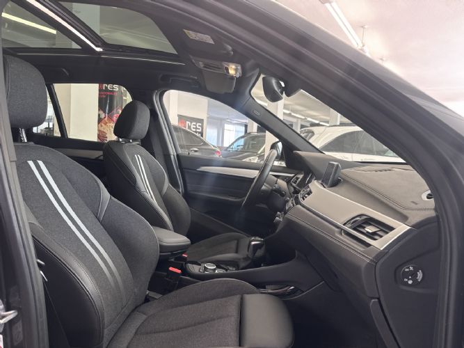 BMWX1 xDrive 25 e Pack M 220CV