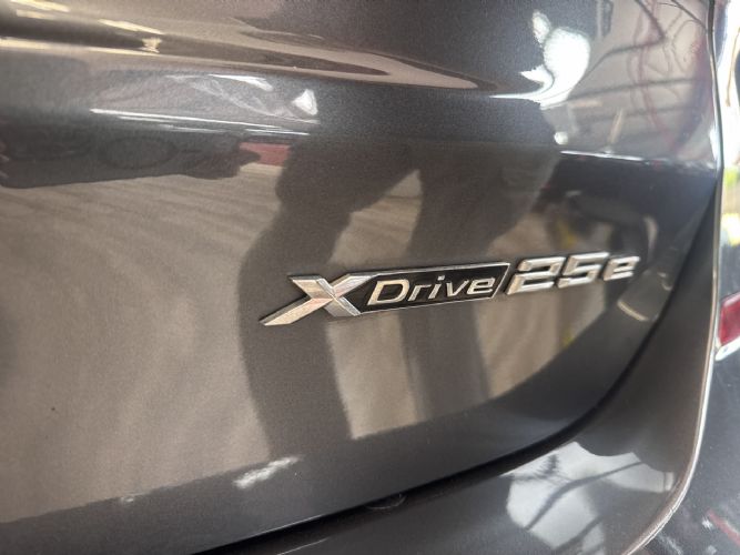 BMWX1 xDrive 25 e Pack M 220CV