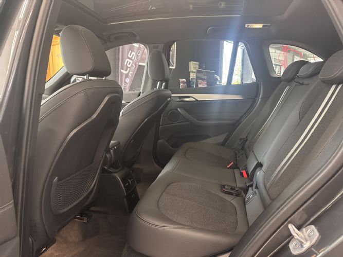 BMWX1 xDrive 25 e Pack M 220CV