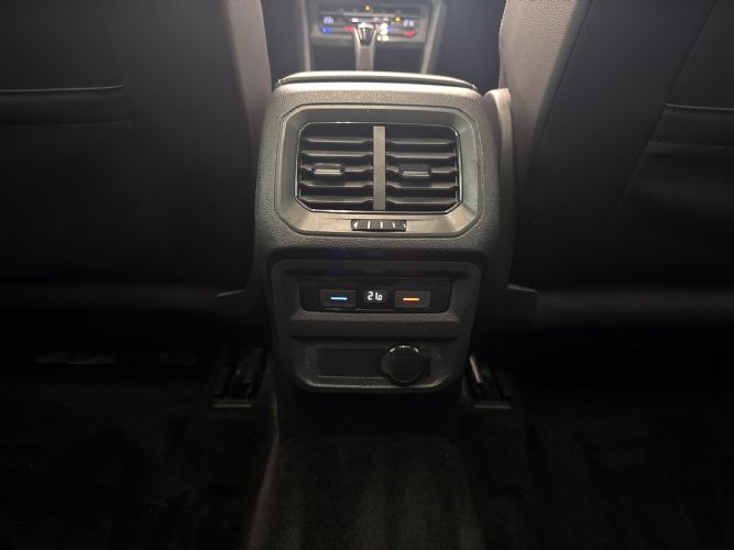 VOLKSWAGENTIGUAN RLINE 2.0 TDI 150CV DSG