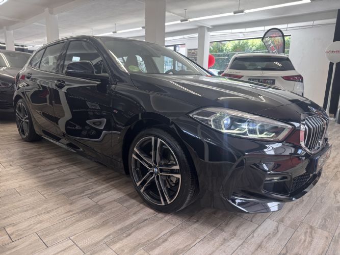 BMW118D M SPORT