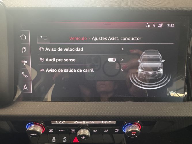 AUDIA1 SPORTBACK 30 TFSI SLINE 