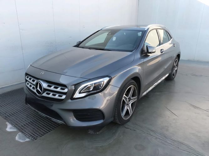 MERCEDESGLA 200D AMG