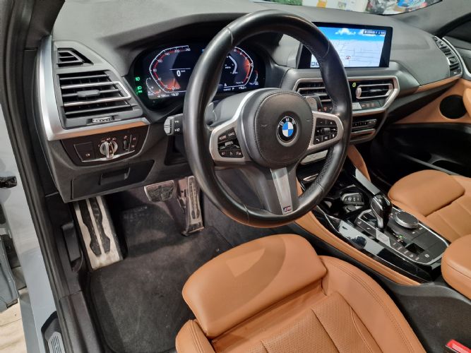 BMWX4 xDRIVE 20D Pack M