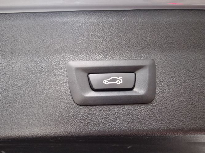 BMWX4 xDRIVE 20D Pack M