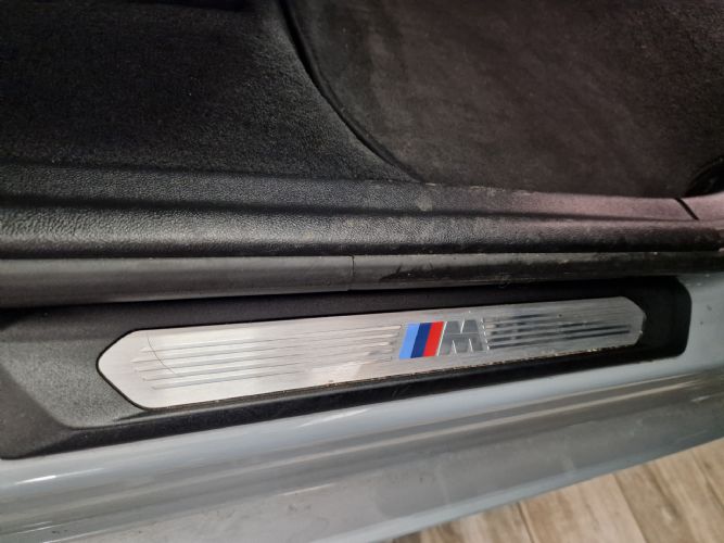 BMWX4 xDRIVE 20D Pack M