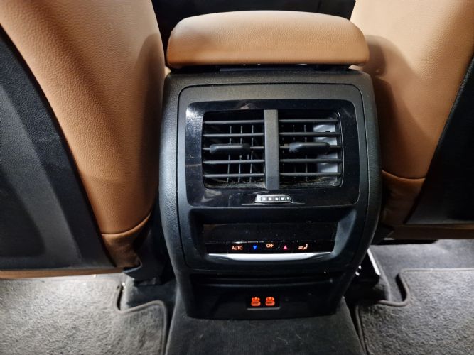 BMWX4 xDRIVE 20D Pack M