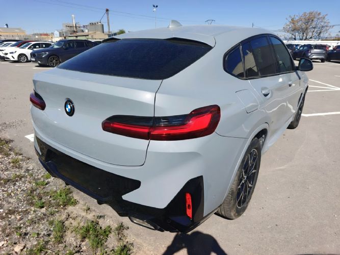 BMWX4 xDRIVE 20D Pack M