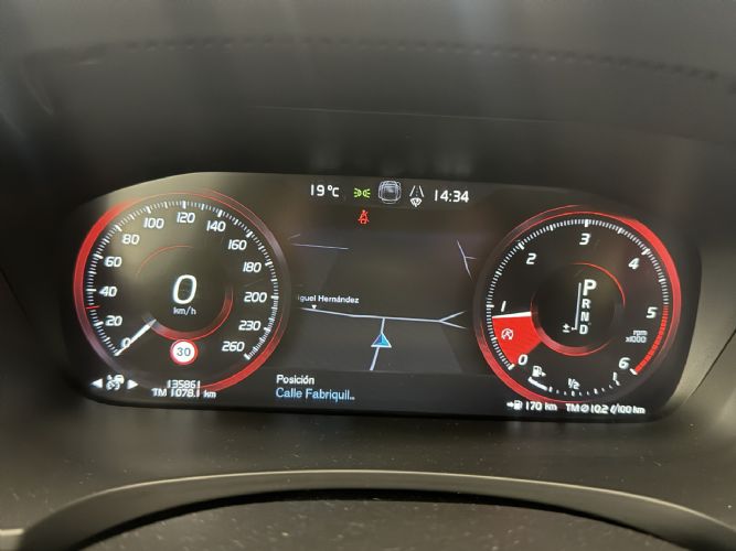 VOLVOV90 CROSS COUNTRY D4 190CV OCEAN RACE