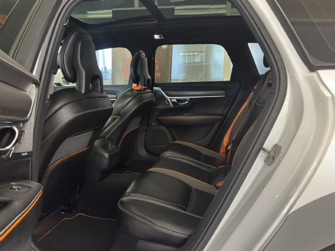 VOLVOV90 CROSS COUNTRY D4 190CV OCEAN RACE