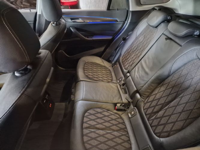 BMWX1 XDRIVE18D 150CV