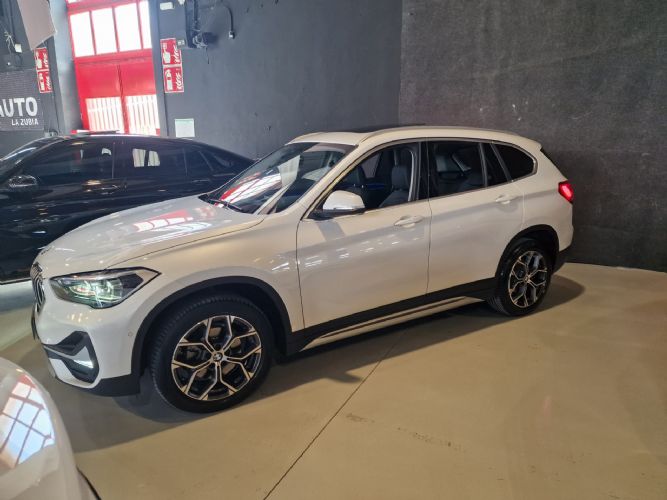 BMWX1 XDRIVE18D 150CV