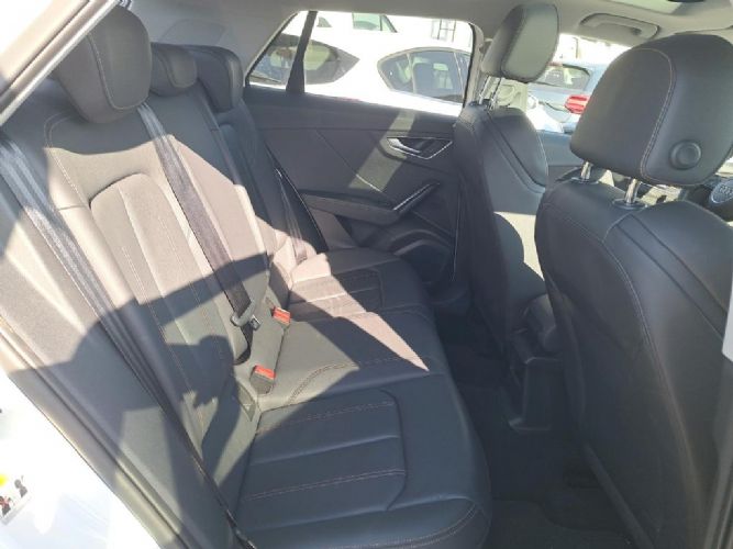 AUDIQ2 35 TDI 150CV BLACK LINE STRONIC