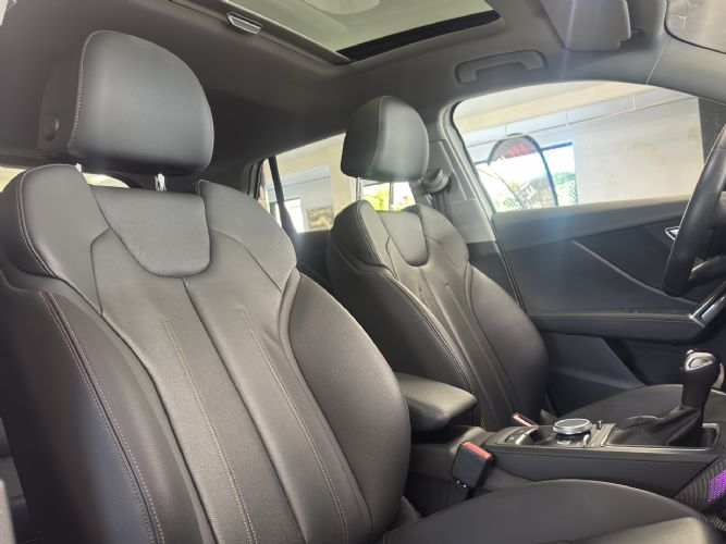 AUDIQ2 35 TDI 150CV BLACK LINE STRONIC