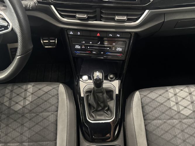 VOLKSWAGENT-ROC 2.0 TDI RLINE 110KW 150CV DSG