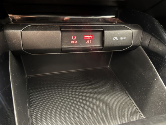 KIASTONIC 1.0 TGDI DRIVE 120CV